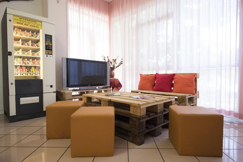 צ'סנטיקו Hotel Settebello B&B מראה חיצוני תמונה