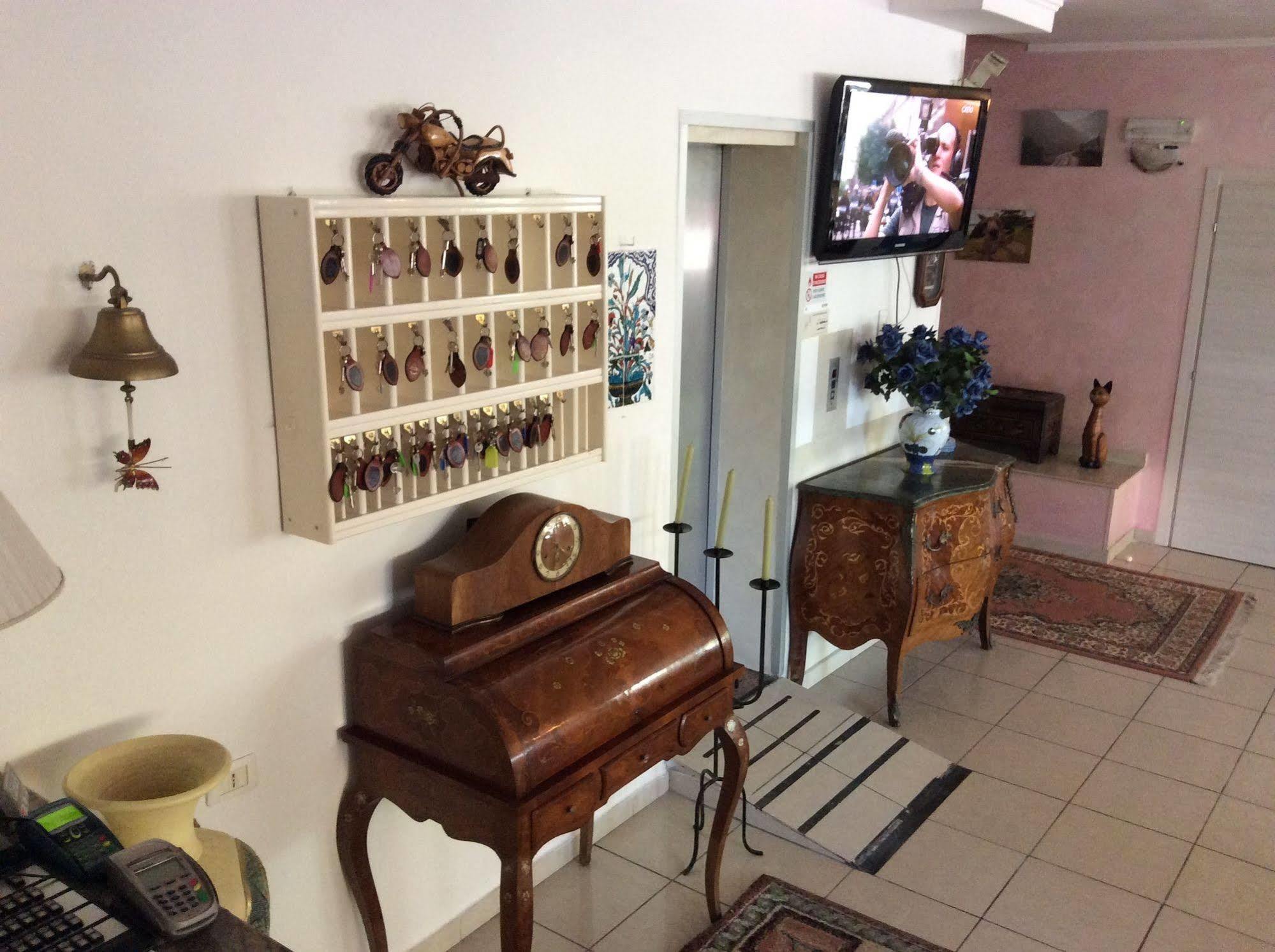 צ'סנטיקו Hotel Settebello B&B מראה חיצוני תמונה