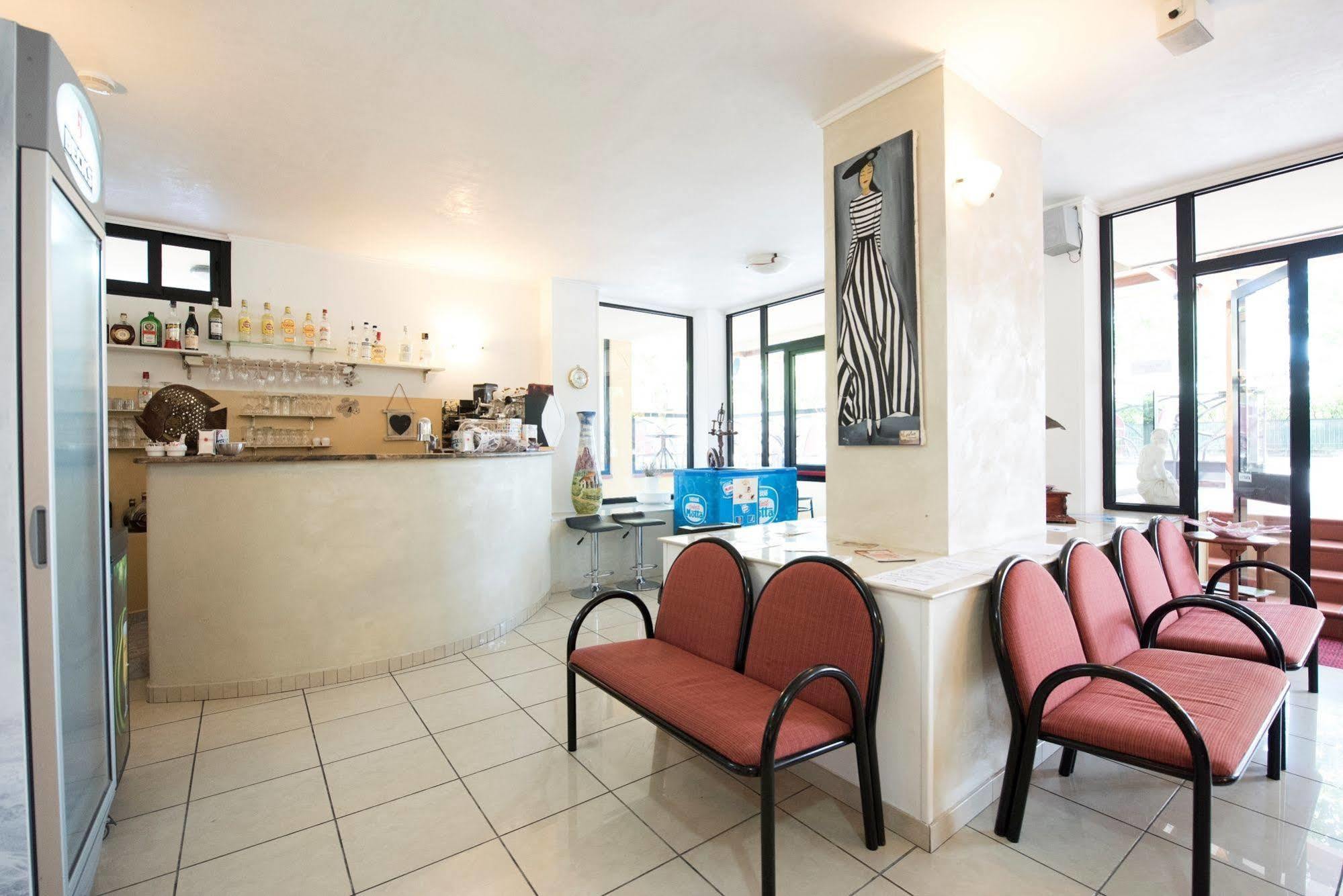 צ'סנטיקו Hotel Settebello B&B מראה חיצוני תמונה